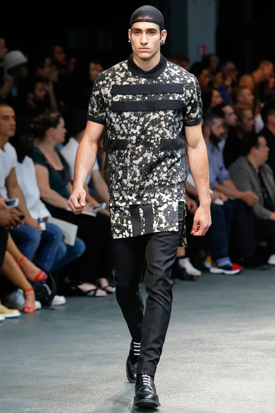Look 20
